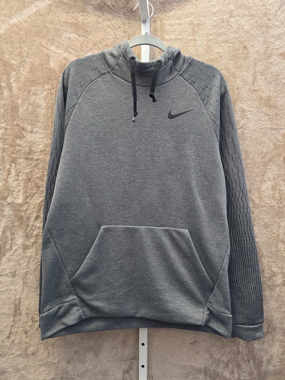 Nike Dri-Fit Men's Large gray hoodie pockets w/sleeve design 043